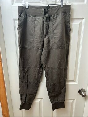 Aritzia TNA Jogger Women’s Large